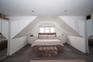 Bed 1- click for photo gallery